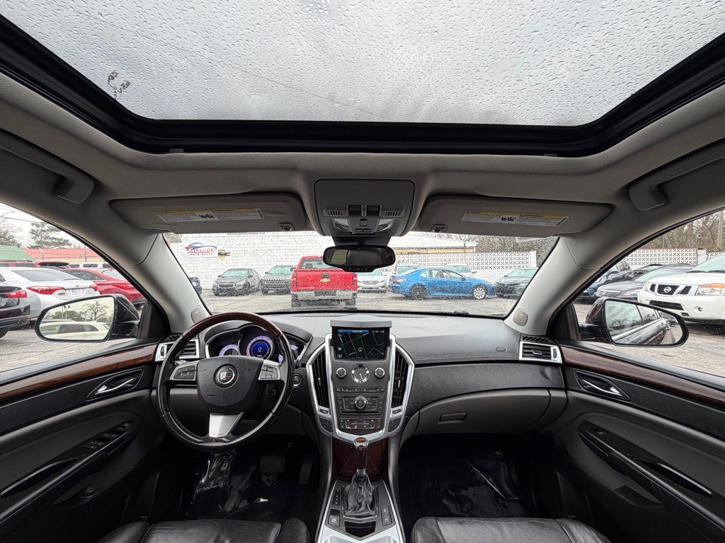2011 Cadillac SRX Image 16