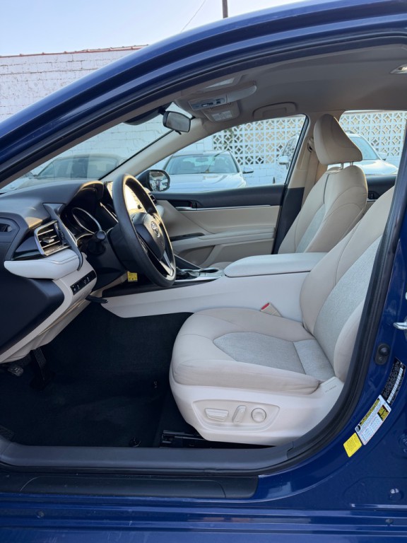 2023 Toyota Camry Image 9