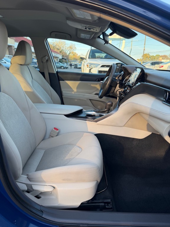 2023 Toyota Camry Image 13