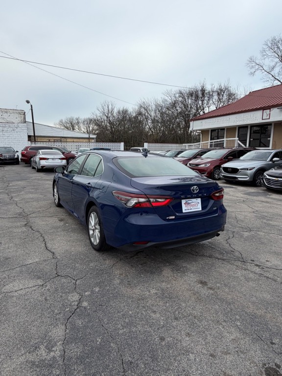 2023 Toyota Camry Image 3