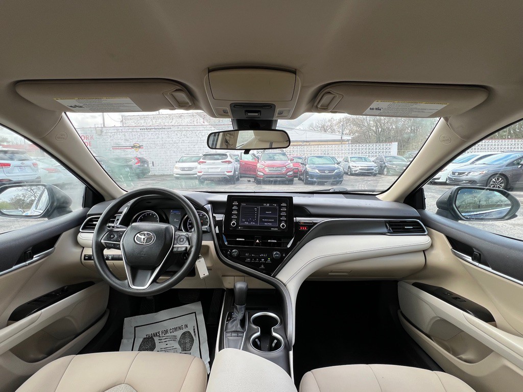 2023 Toyota Camry Image 18