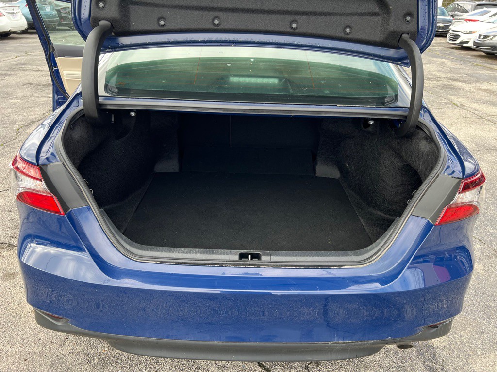 2023 Toyota Camry Image 19