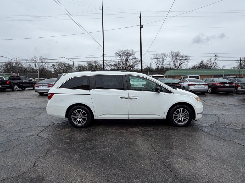 2011 Honda Odyssey Image 6