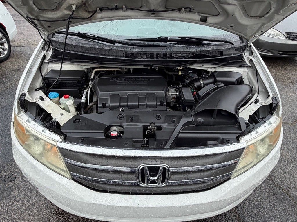 2011 Honda Odyssey Image 19