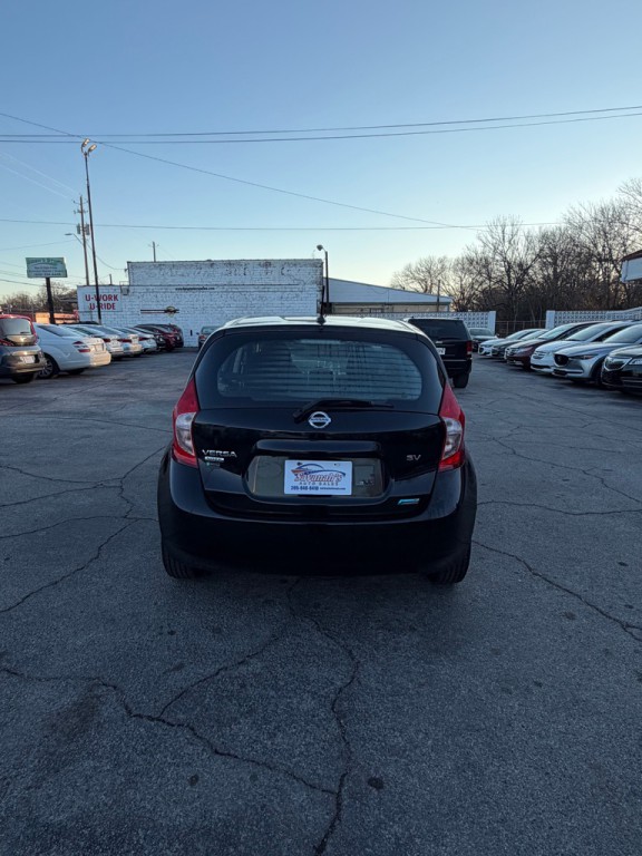 2016 Nissan Versa Image 4