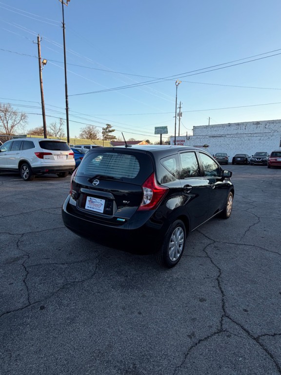 2016 Nissan Versa Image 5