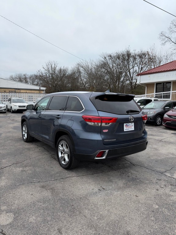 2018 Toyota Highlander Image 3