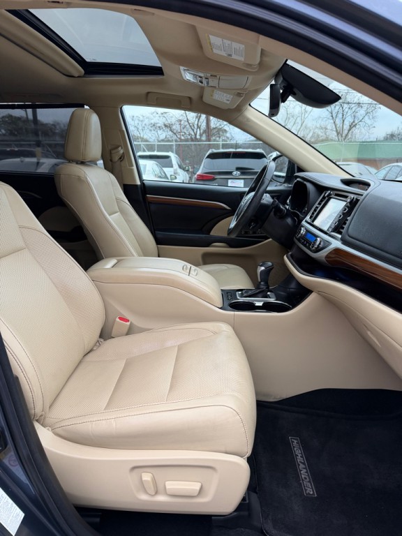 2018 Toyota Highlander Image 13