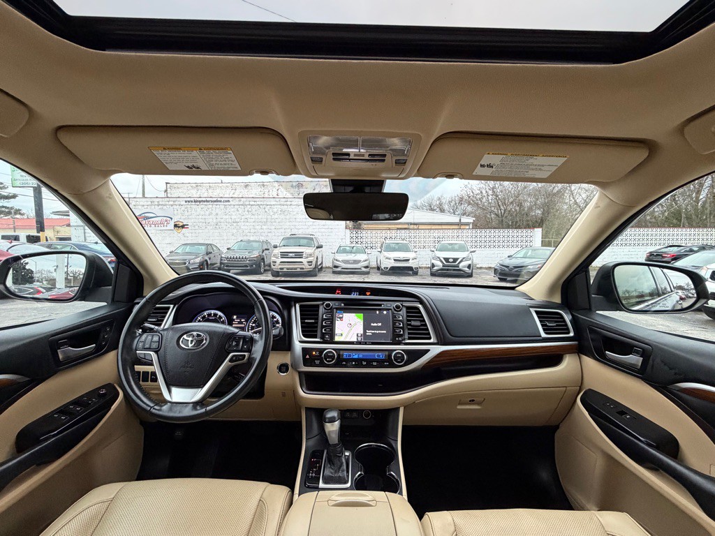 2018 Toyota Highlander Image 14