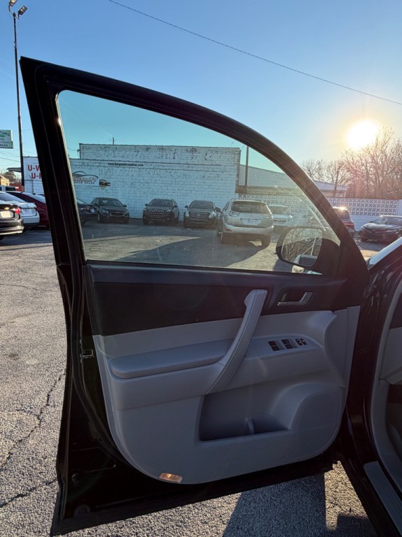 2012 Toyota Highlander Image 9