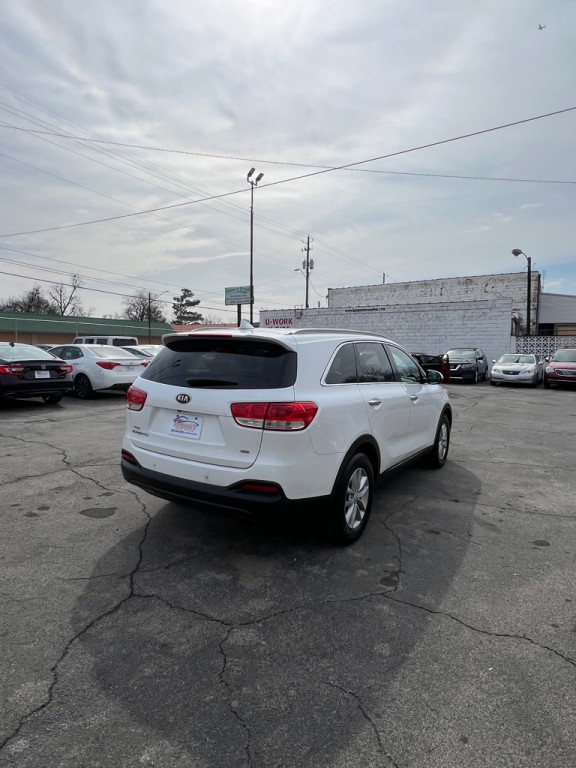 2017 Kia Sorento Image 5