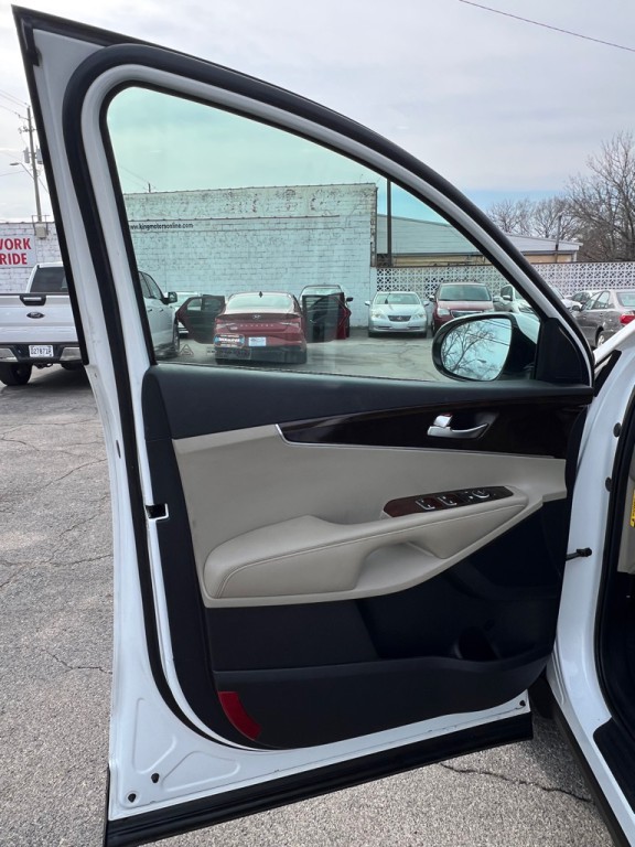 2017 Kia Sorento Image 9