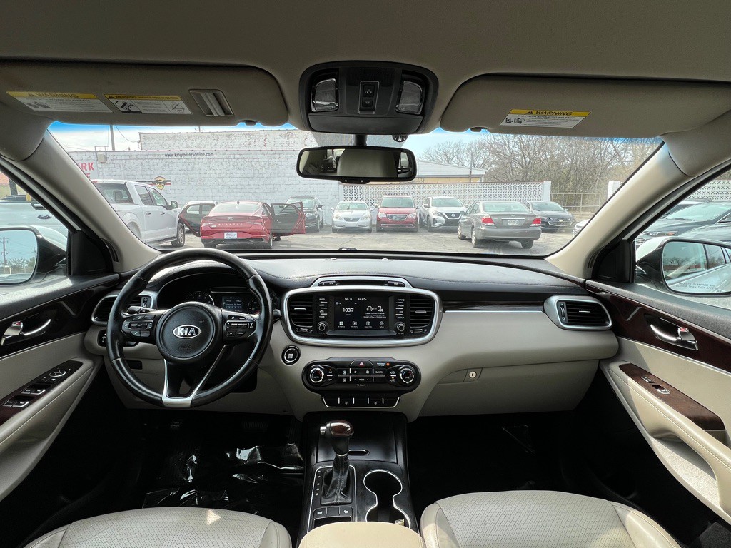 2017 Kia Sorento Image 17