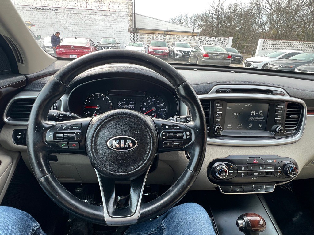 2017 Kia Sorento Image 18