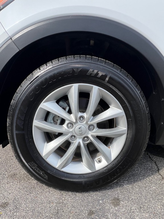 2017 Kia Sorento Image 22