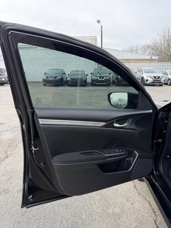 2019 Honda Civic Image 9