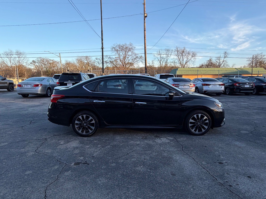 2016 Nissan Sentra Image 6