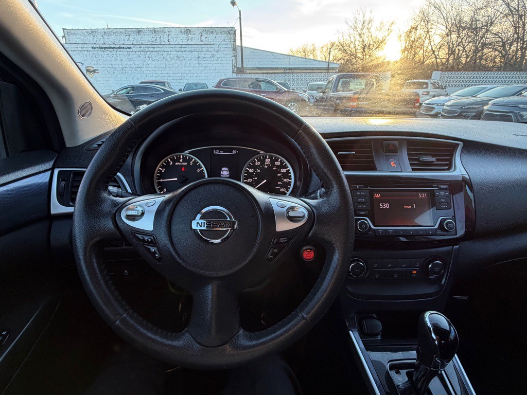 2016 Nissan Sentra Image 15