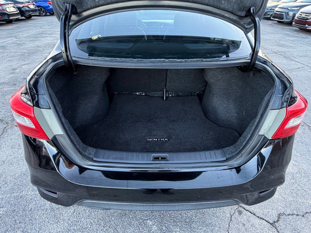 2016 Nissan Sentra Image 18