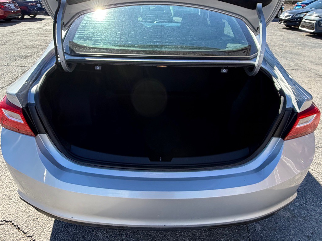 2017 Chevrolet Malibu Image 18