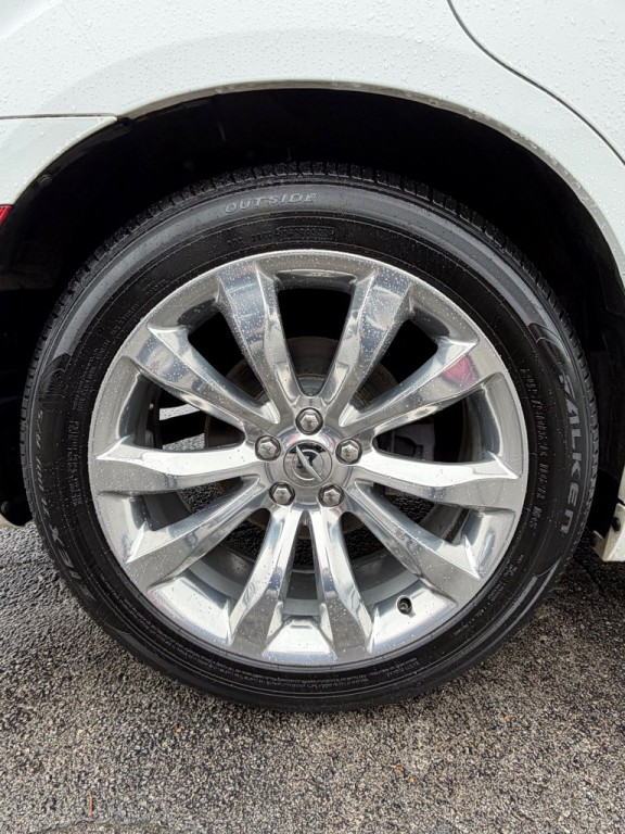 2018 Chrysler 300 Image 19