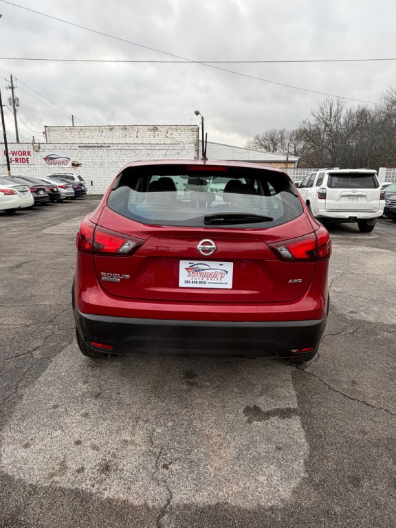 2017 Nissan Rogue Image 4