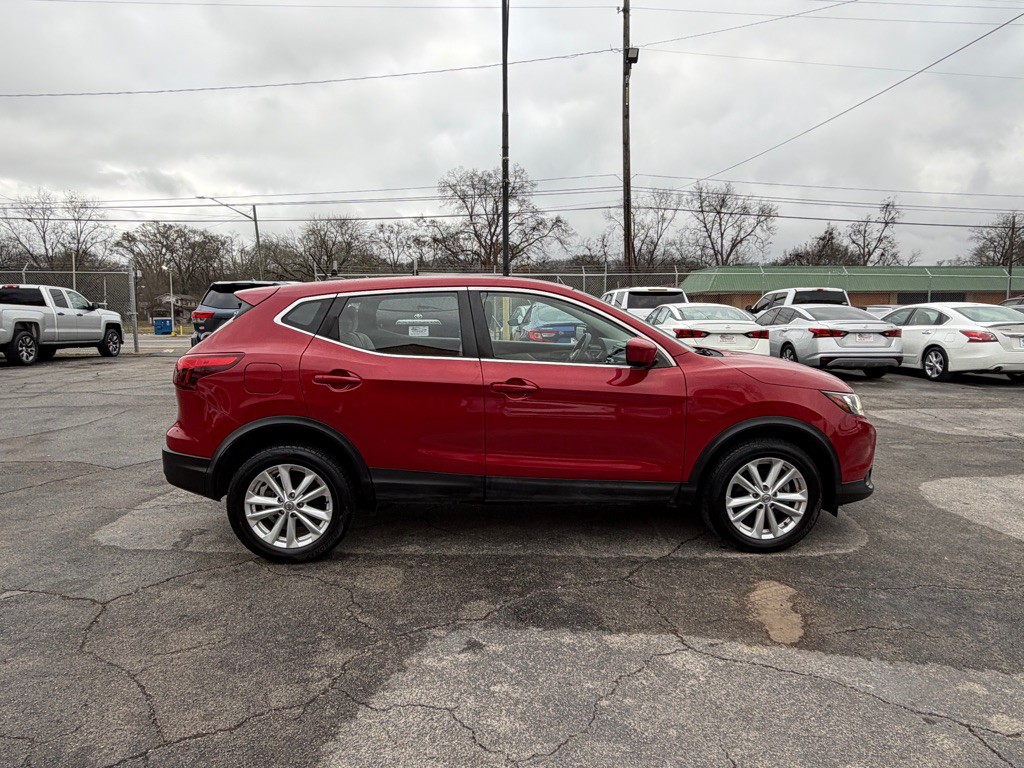 2017 Nissan Rogue Image 6