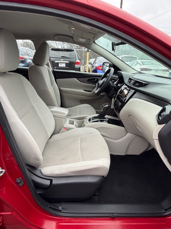 2017 Nissan Rogue Image 14