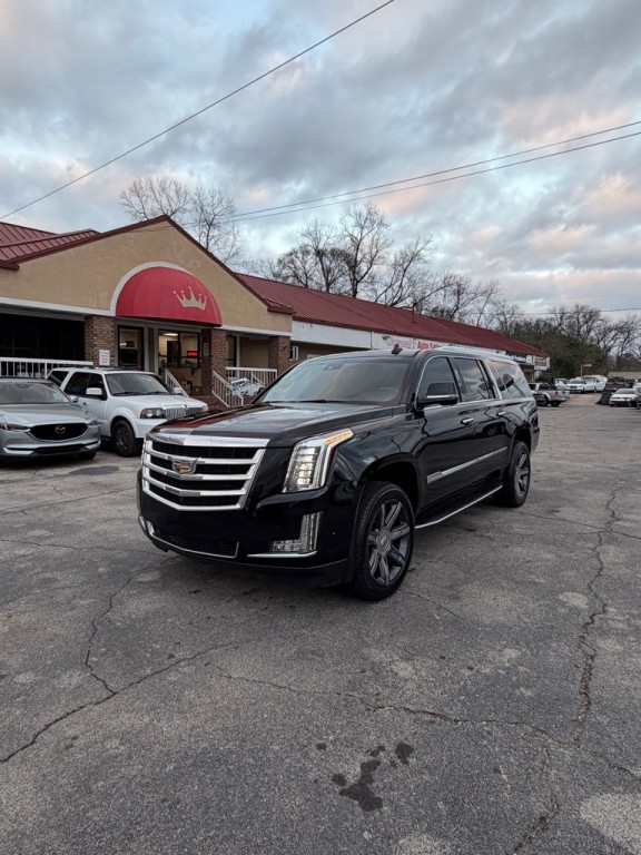 2017 Cadillac Escalade Image 1