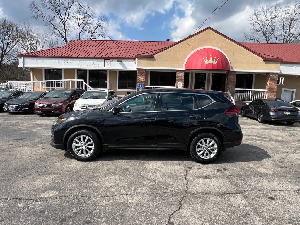 2018 Nissan Rogue Image 2