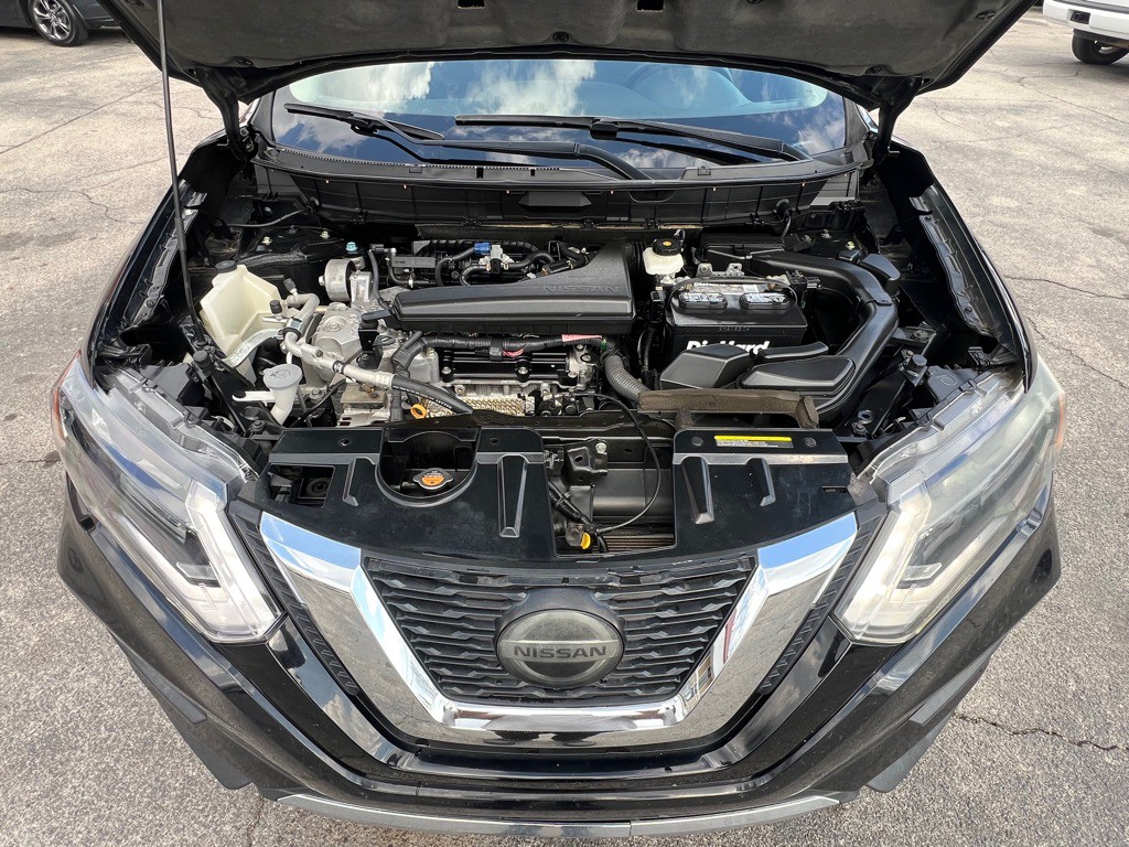 2018 Nissan Rogue Image 21