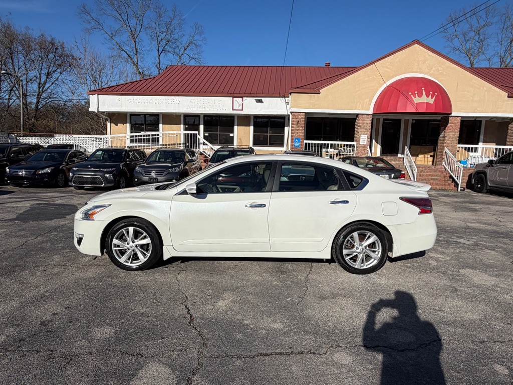 2015 Nissan Altima Image 2