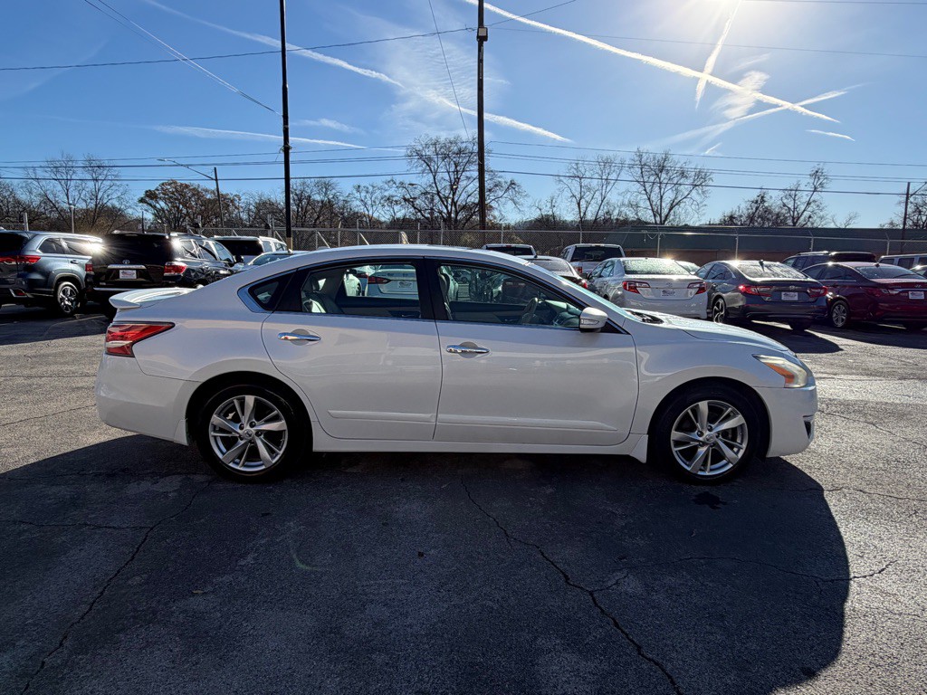 2015 Nissan Altima Image 6