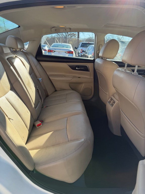 2015 Nissan Altima Image 13