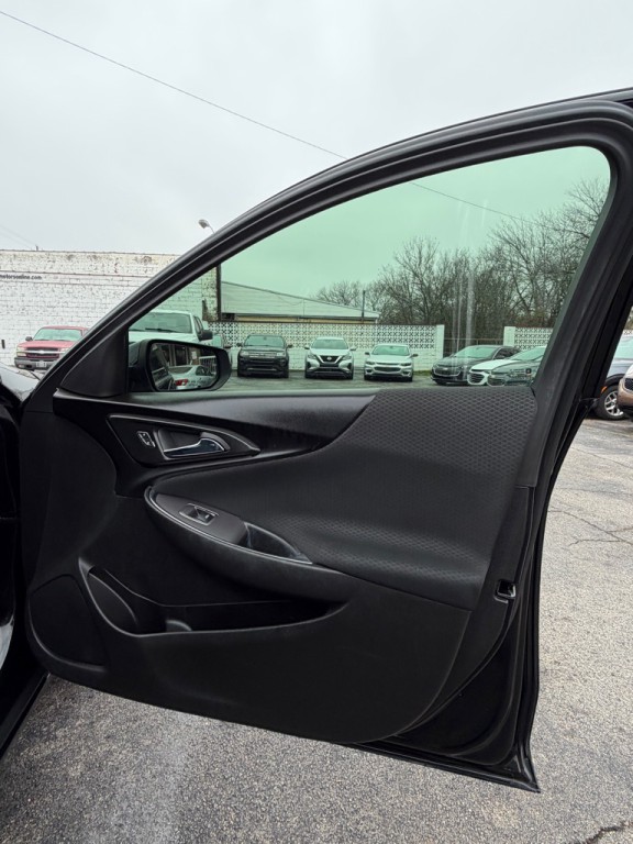 2020 Chevrolet Malibu Image 12