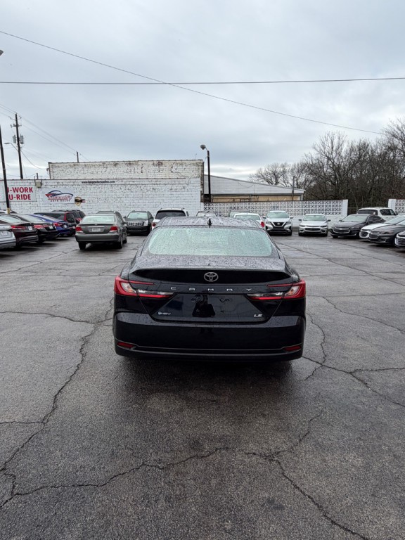 2025 Toyota Camry Image 4