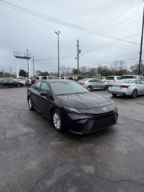 2025 Toyota Camry Image 7