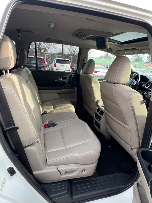 2016 Honda Pilot Image 12