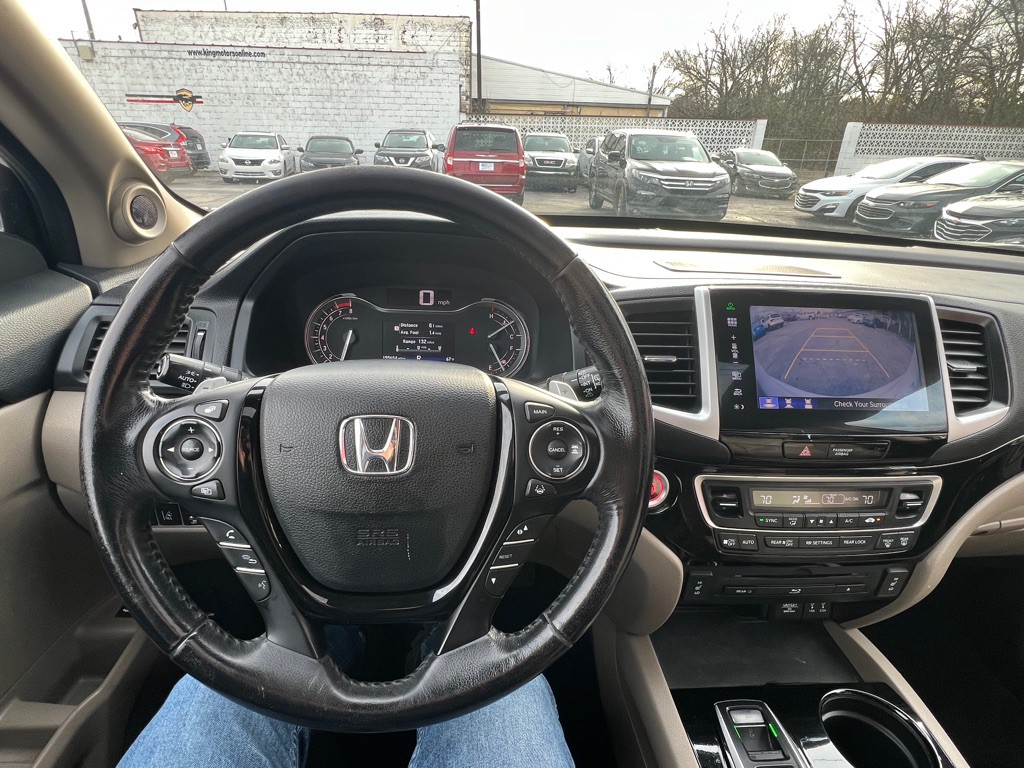 2016 Honda Pilot Image 16
