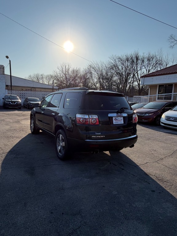 2011 GMC Acadia Image 3