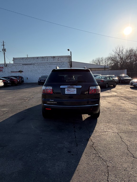 2011 GMC Acadia Image 4