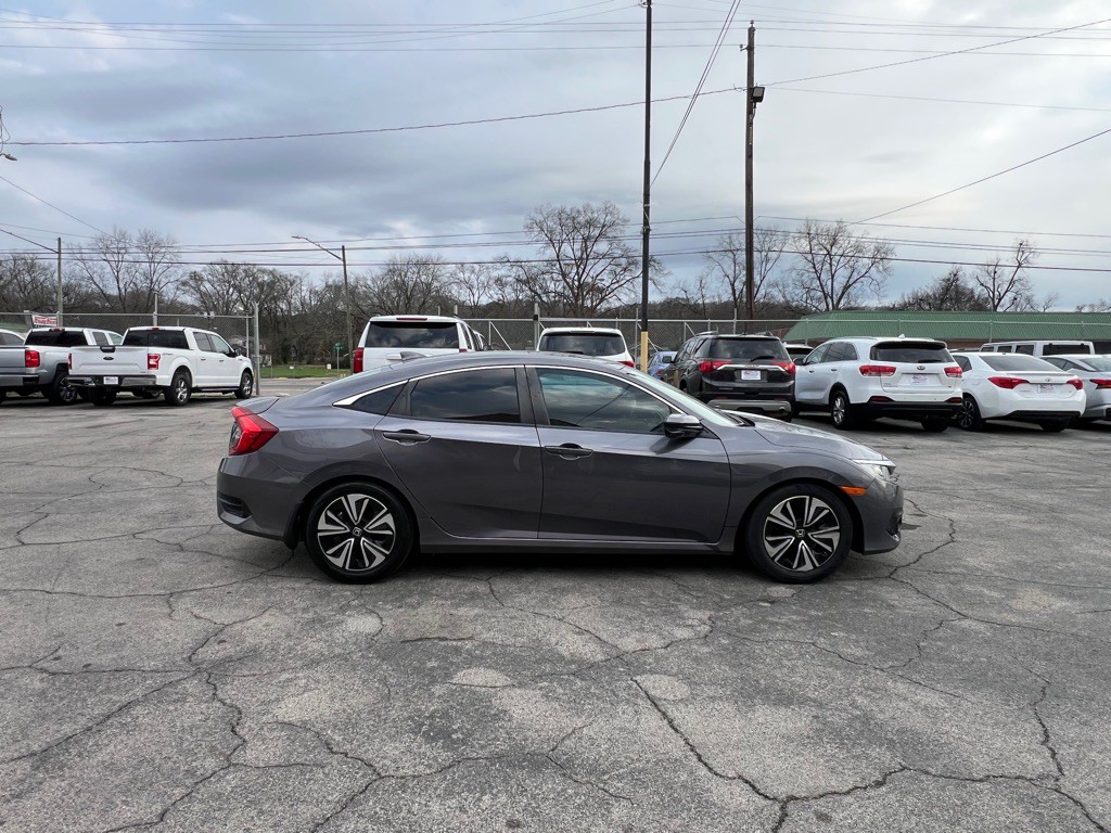 2017 Honda Civic Image 6