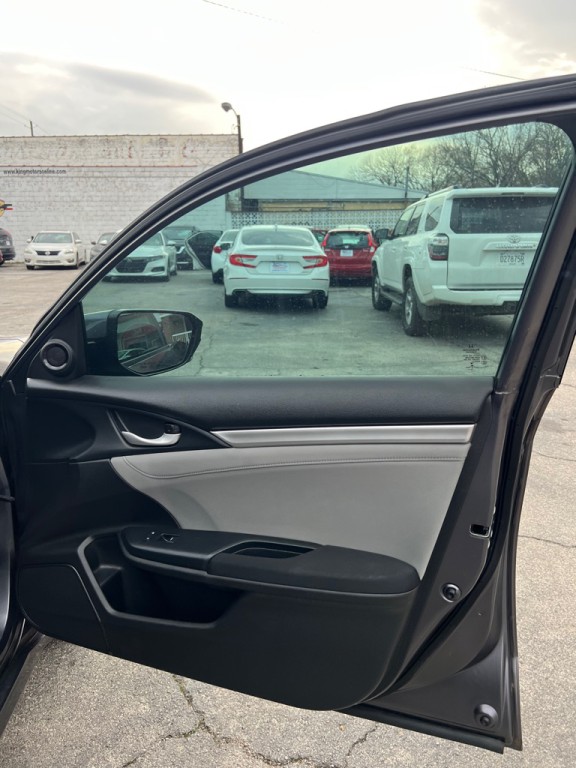 2017 Honda Civic Image 15