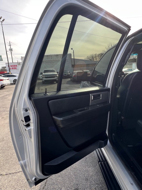 2017 Ford Expedition Image 11