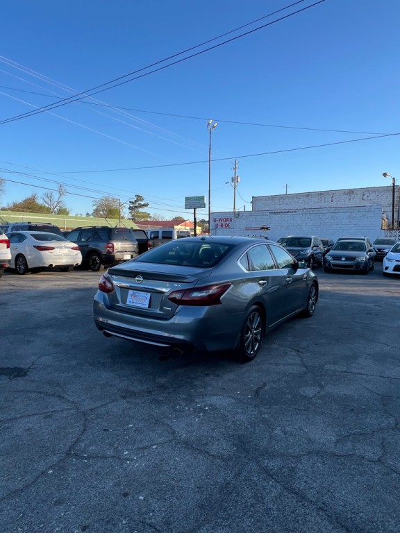 2018 Nissan Altima Image 5