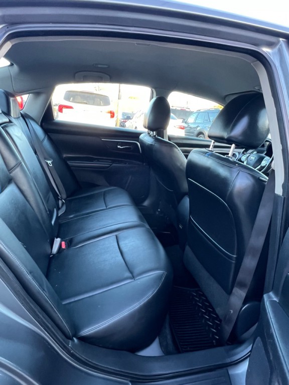 2018 Nissan Altima Image 14
