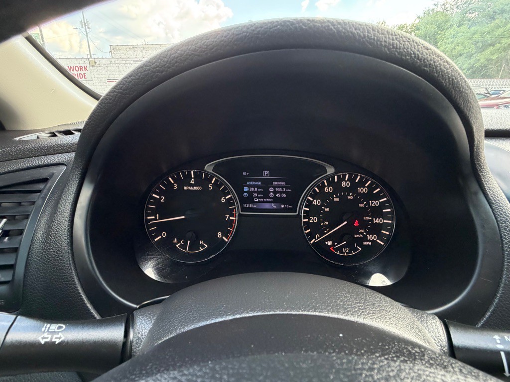 2016 Nissan Altima Image 10