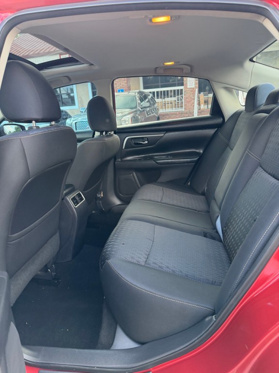 2016 Nissan Altima Image 15