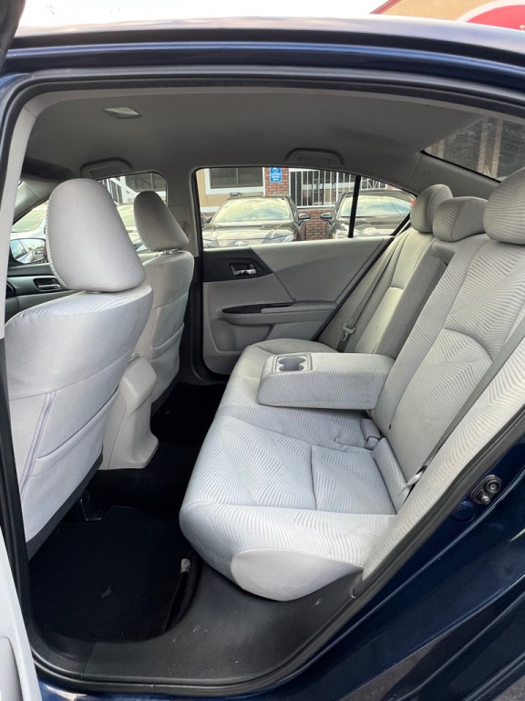 2015 Honda Accord Image 12