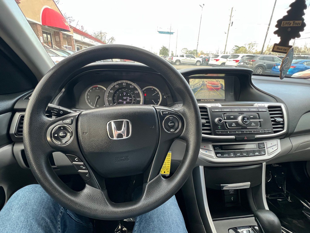 2015 Honda Accord Image 23